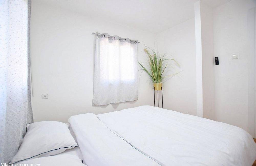 203875 גלרית פנים, בית בשדות, וילה  באבן יהודה וילות - Vila 4 U