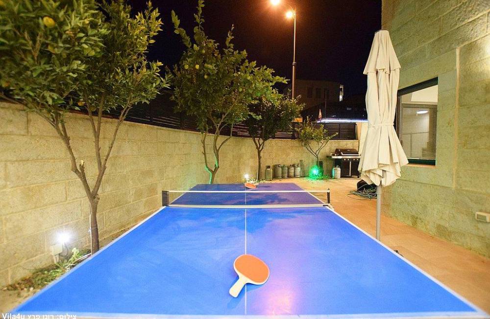 208717 חצר ונוף, וילה נווה שמואל אינדיגו, וילה  בגבעת זאב וילות - Vila 4 U