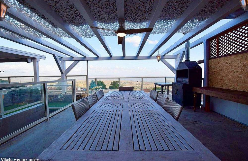 209533 מתחם החוץ המשקיף לכנרת, וילה סלו מול הכנרת, וילה  בנוף כנרת וילות - Vila 4 U