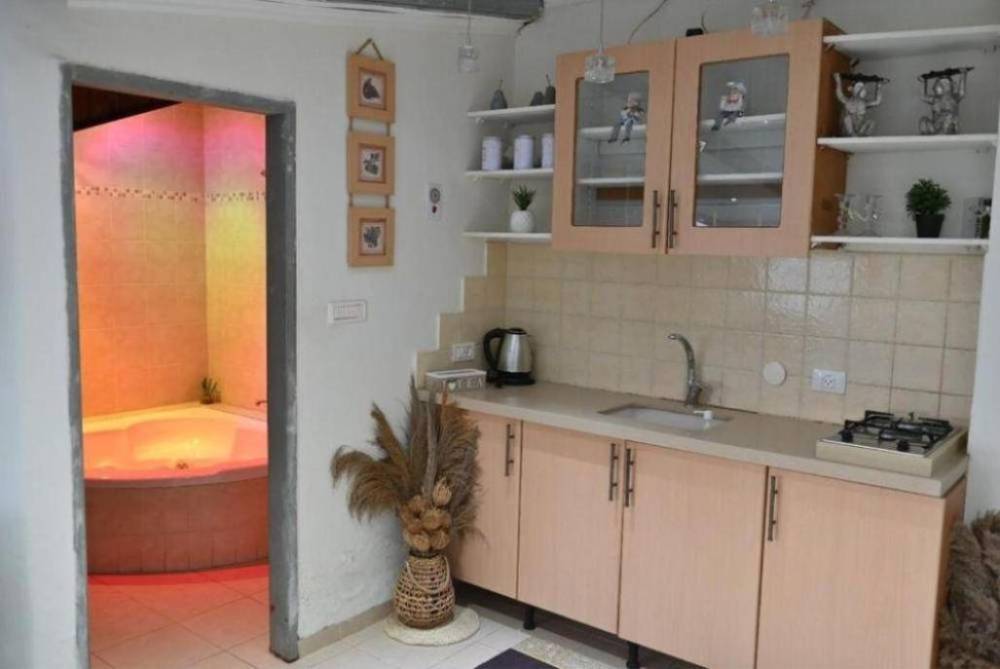 209848 פנים הסוויטות, אחוזת אלת הגליל, וילה  בקרית שמונה וילות - Vila 4 U