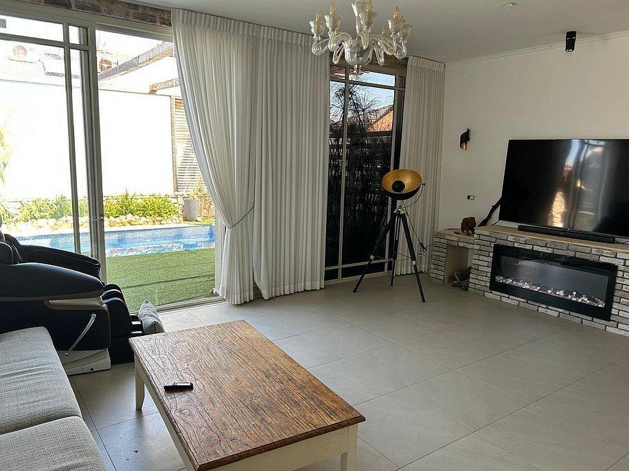 209958 גלריה כללית, סוויטת גן עדן בשרון, וילה  בכפר סבא וילות - Vila 4 U