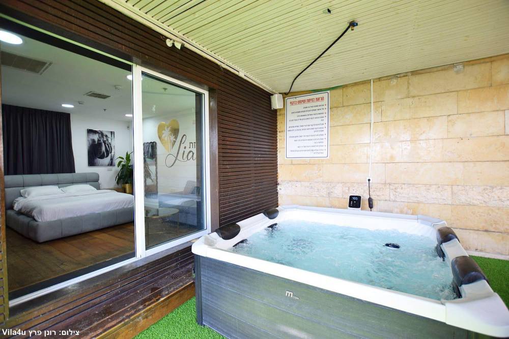 210711 מתחם הבריכה, לופט ליאן נתניה, וילה  בנתניה וילות - Vila 4 U