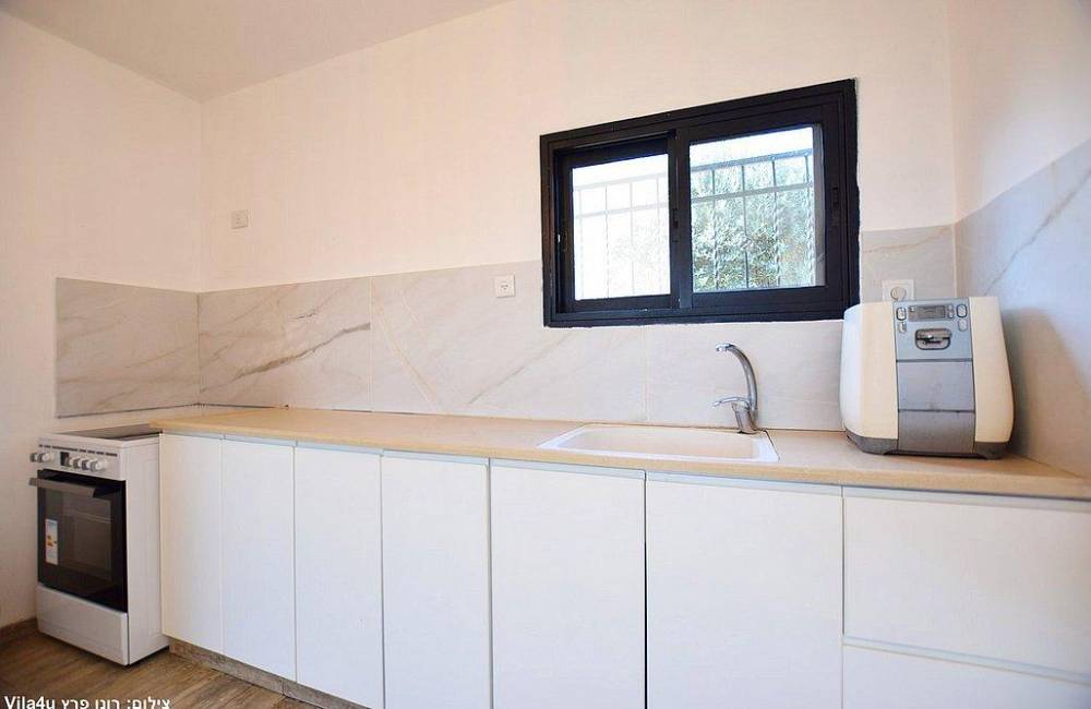 211198 טוקה צימר - Tocca Zimmer, טוקה צימר - Tocca Zimmer, וילה  באדרת וילות - Vila 4 U