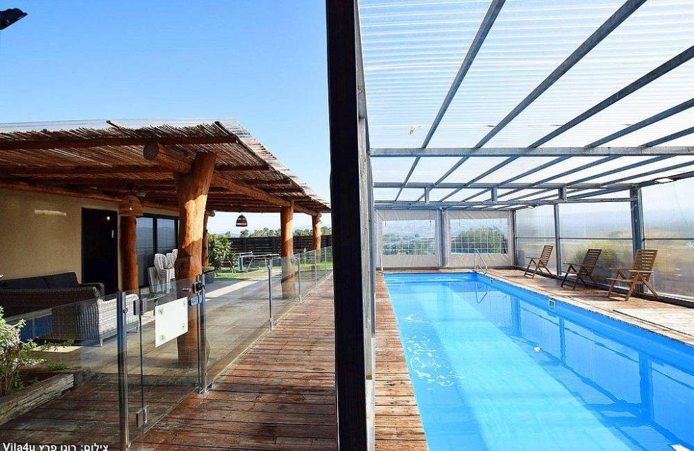 211245 הבריכה בחורף, טוקה צימר - Tocca Zimmer, וילה  באדרת וילות - Vila 4 U