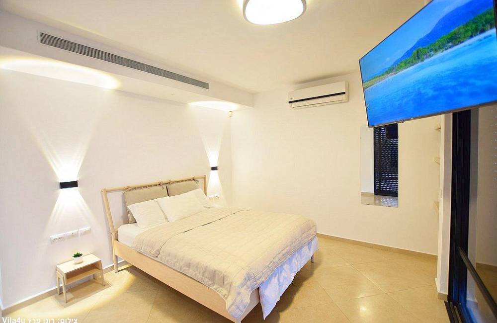 211318 גלריה כללית, מלרוז על הכנרת, וילה  במגדל וילות - Vila 4 U