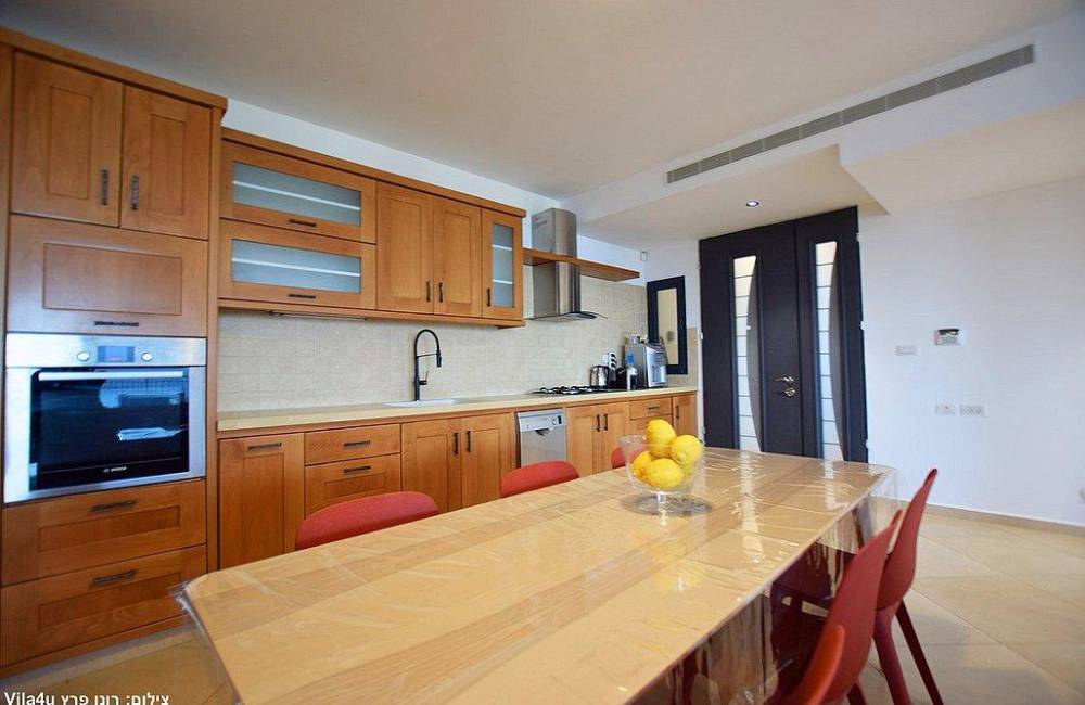 211324 גלריה כללית, מלרוז על הכנרת, וילה  במגדל וילות - Vila 4 U