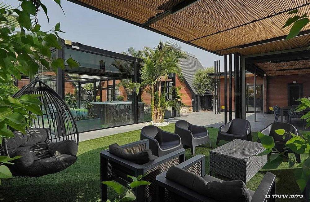 211545 גלרית חוץ, אחוזת קמפניה נרא - Campagna Nera, וילה  בירכא וילות - Vila 4 U