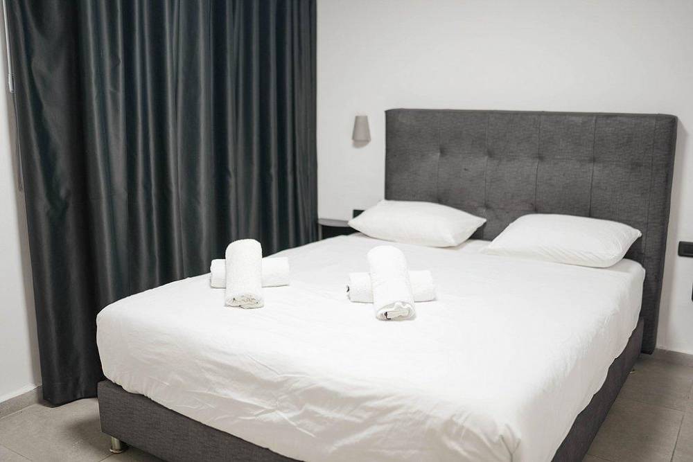 211775 מתחם פנימי, וילה פלורידה אילת, וילה  באילת וילות - Vila 4 U