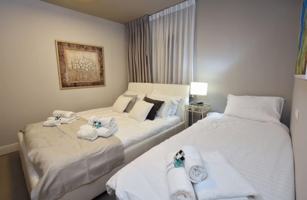 212940 גלריה כללית, וילה מצפה הוד, וילה  בפוריה כפר עבודה וילות - Vila 4 U