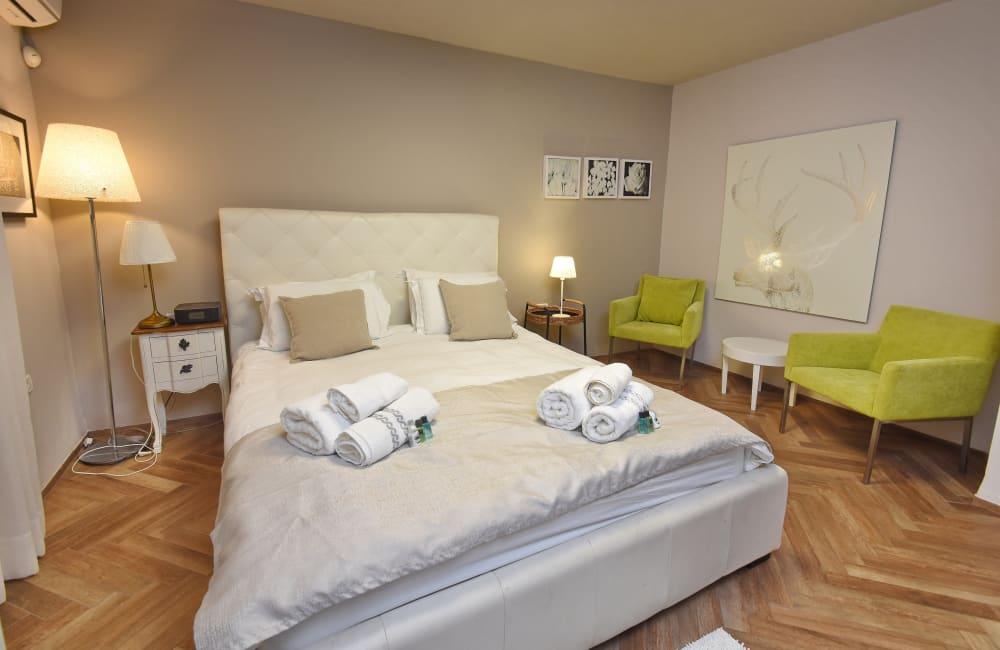 213001 גלרית פנים, וילה מצפה הוד, וילה  בפוריה כפר עבודה וילות - Vila 4 U