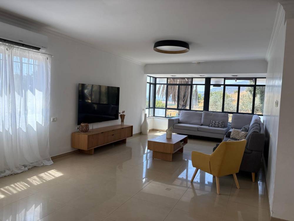 213636 גלרית פנים, וילה נוף להרים, וילה  בקרית שמונה וילות - Vila 4 U