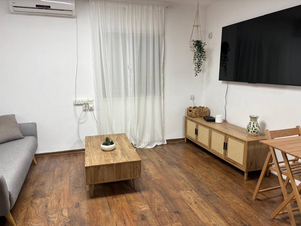 213644 גלרית פנים, וילה נוף להרים, וילה  בקרית שמונה וילות - Vila 4 U