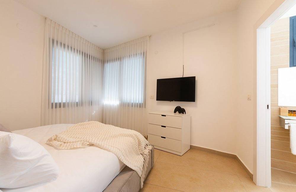 213876 גלריה כללית, וילה על הים בראשון, וילה  בראשון לציון וילות - Vila 4 U