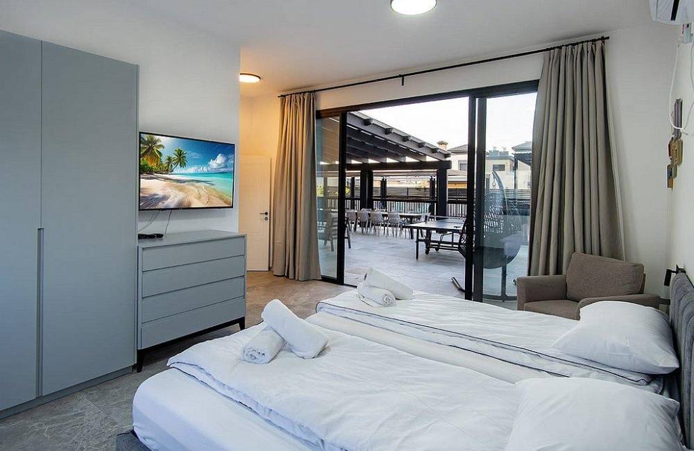 214334 גלרית פנים, וילה מיכליס, וילה  בספסופה וילות - Vila 4 U