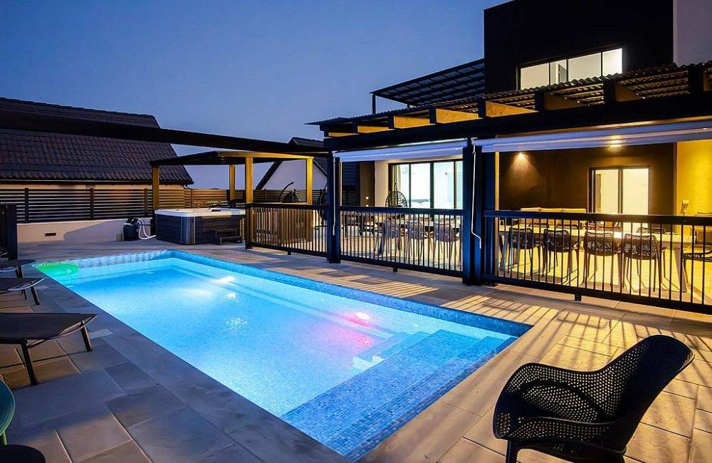 214339 גלרית חוץ, וילה מיכליס, וילה  בספסופה וילות - Vila 4 U