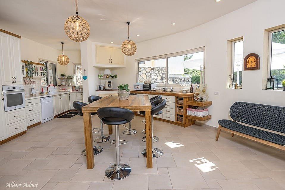 214359 גלריה כללית, וילה פיטנגו, וילה  בכפר ורדים וילות - Vila 4 U