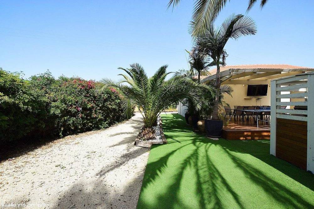 215267 מתחם החצר, ויליג' קומפלקס ריזורט, וילה  בניר בנים וילות - Vila 4 U