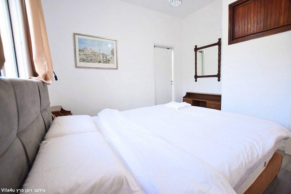 215295 פנים הוילה והחדרים, ויליג' קומפלקס ריזורט, וילה  בניר בנים וילות - Vila 4 U