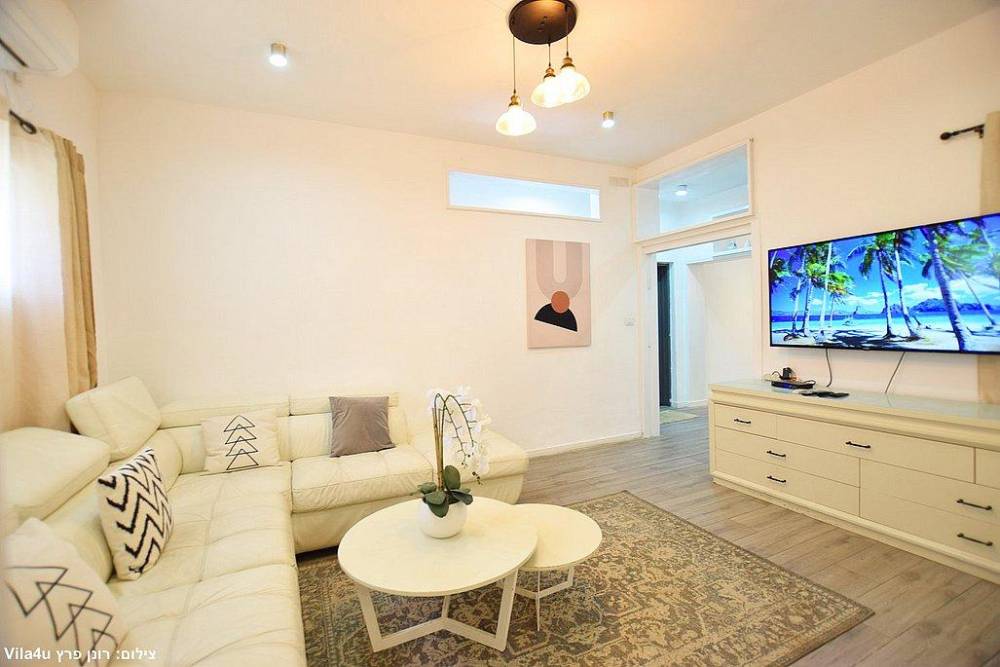 215296 פנים הוילה והחדרים, ויליג' קומפלקס ריזורט, וילה  בניר בנים וילות - Vila 4 U