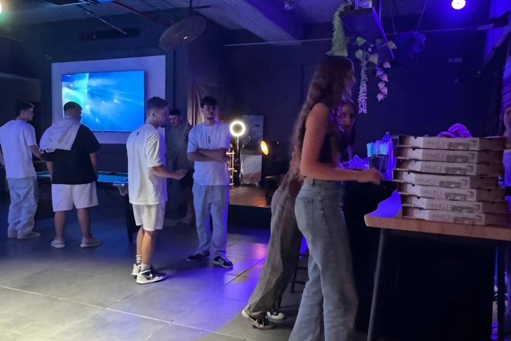 215667 חוגגים בסאני לופט, סאני לופט, וילה  בפתח תקווה וילות - Vila 4 U