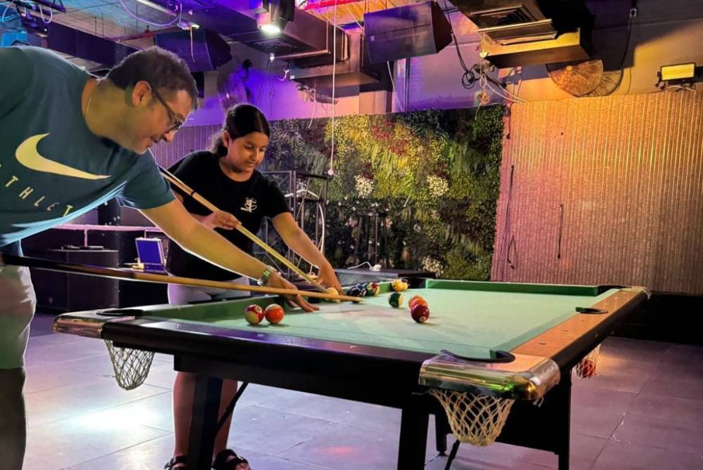 215670 חוגגים בסאני לופט, סאני לופט, וילה  בפתח תקווה וילות - Vila 4 U