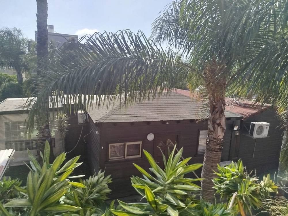 215909 גלריית החצר, אלוהה האוס - Aloha House, וילה  בפרדס חנה כרכור וילות - Vila 4 U