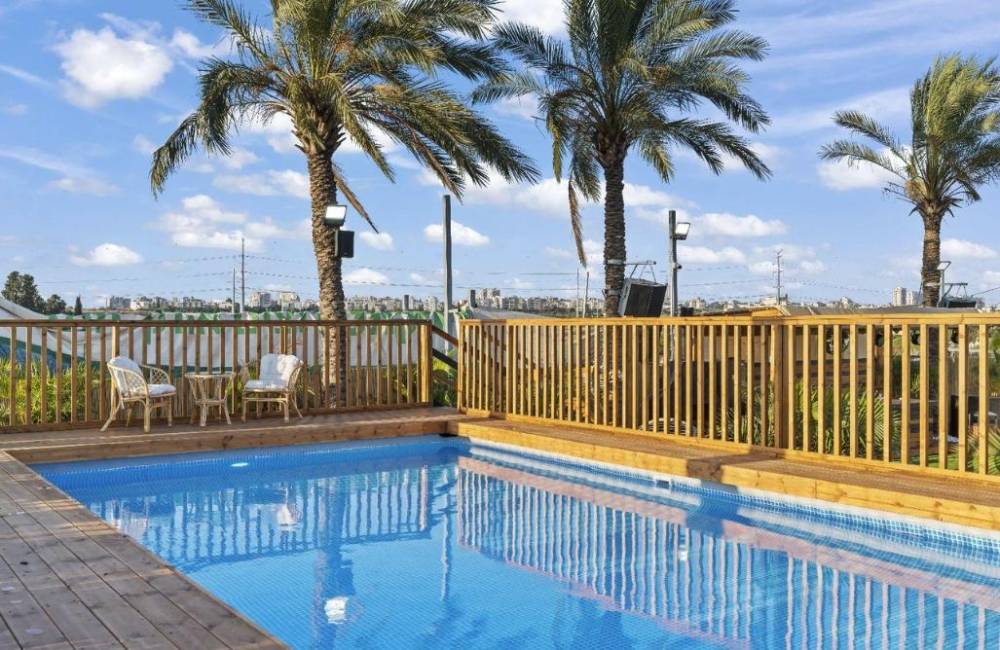 217030 מתחם הבריכה, מתחם טולום ריזורט, וילה  בראשון לציון וילות - Vila 4 U