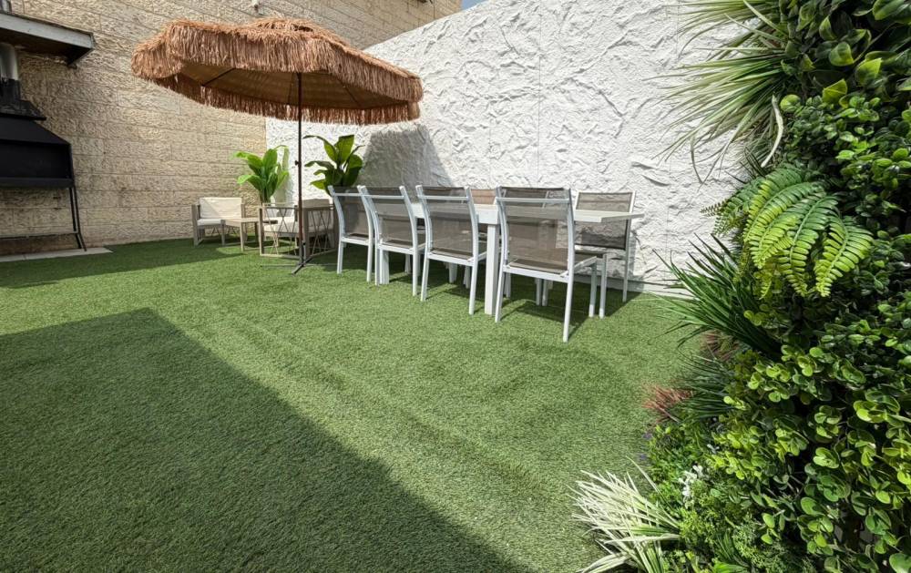 217258 המתחם החיצוני, מתחם אופוריה, וילה  באור עקיבא וילות - Vila 4 U