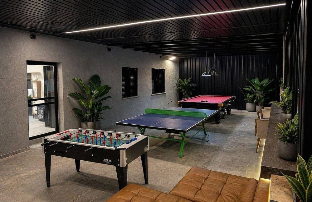 218451 גלריה כללית, וילה פלואלס בוטיק, וילה  בדלתון וילות - Vila 4 U