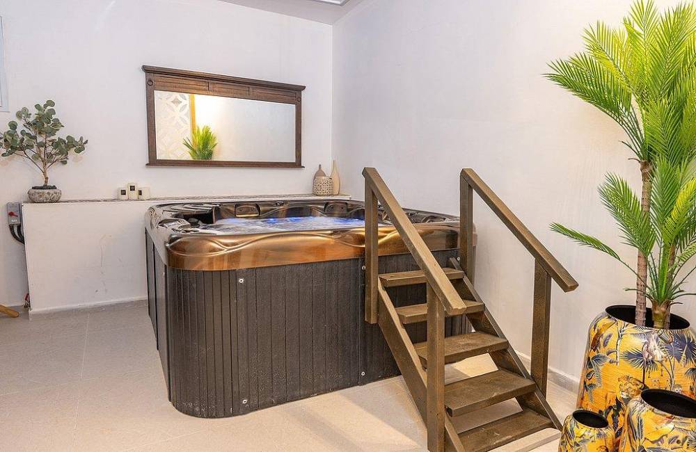 218775 בתוספת תשלום חמאם תורכי ומתחם ספא, וילה ספא ריש, וילה  בירכא וילות - Vila 4 U