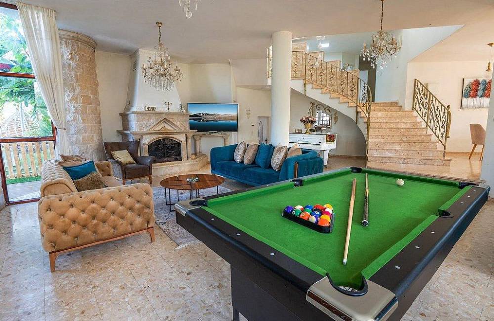 218802 מתחם פנימי, וילה ספא ריש, וילה  בירכא וילות - Vila 4 U