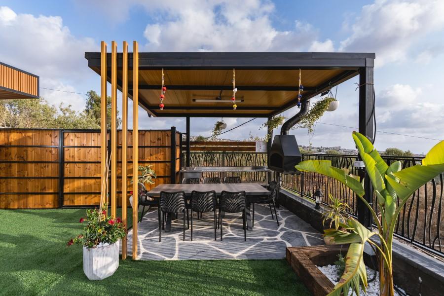 219354 המתחם החיצוני הנוף וחדר האוכל, סוויטות על הפסגה, וילה  בירכא וילות - Vila 4 U