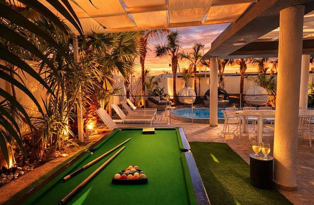 219396 חצר הוילה, וילה תלתן, וילה  באילת וילות - Vila 4 U