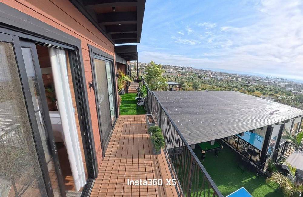 219474 המתחם החיצוני הנוף וחדר האוכל, סוויטות על הפסגה, וילה  בירכא וילות - Vila 4 U