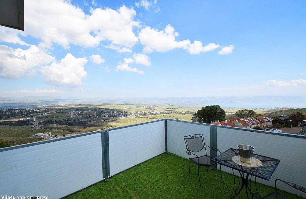 219751 בריכה חצר ונוף, וילה פנינת החן, וילה  בנוף כנרת וילות - Vila 4 U