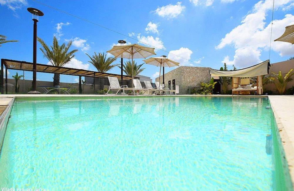 225198 מתחם החצר והבריכה, סהרה ריזורט - Sahara resort, וילה  בירכא וילות - Vila 4 U