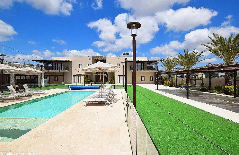 225200 מתחם החצר והבריכה, סהרה ריזורט - Sahara resort, וילה  בירכא וילות - Vila 4 U