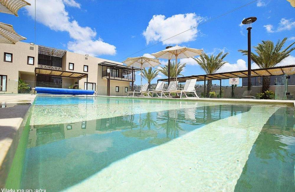 225206 מתחם החצר והבריכה, סהרה ריזורט - Sahara resort, וילה  בירכא וילות - Vila 4 U