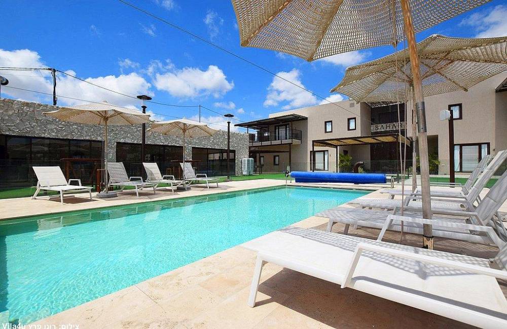 225214 מתחם החצר והבריכה, סהרה ריזורט - Sahara resort, וילה  בירכא וילות - Vila 4 U