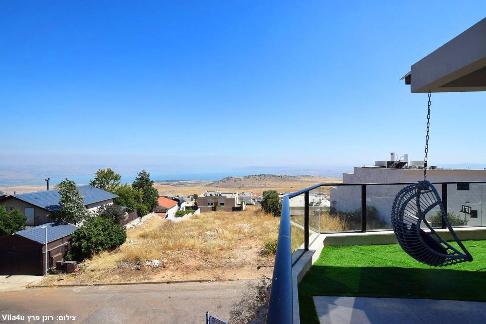 225813 המתחם החיצוני, וילה נוף כנרת - Villa Nofe Kinneret, וילה  בנוף כנרת וילות - Vila 4 U