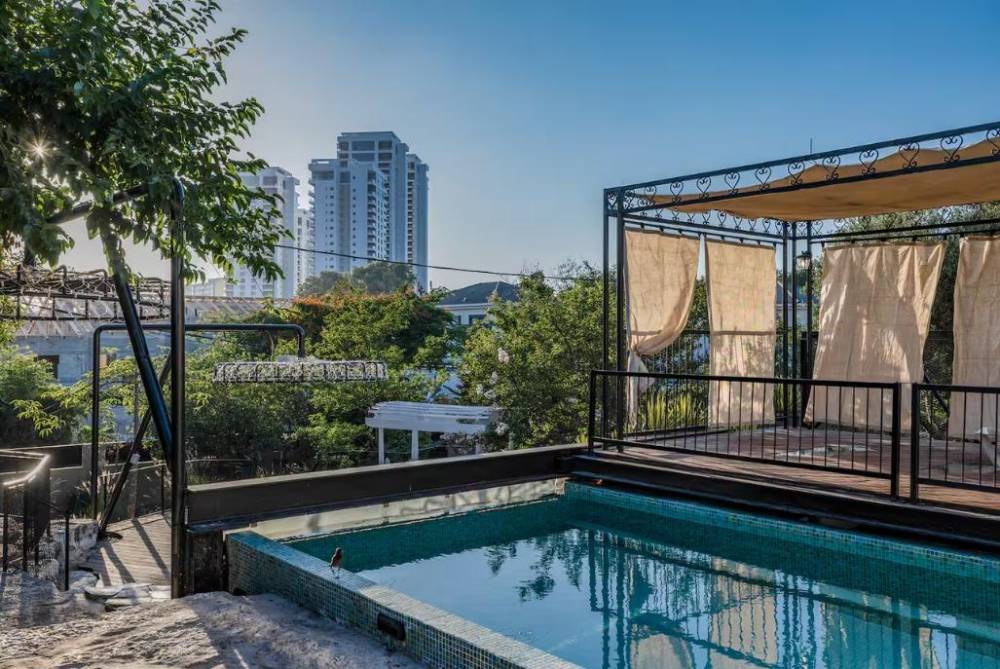 229592 מתחם הבריכה, אחוזת בלו ביי נתניה - Blue Bay Mansion, וילה  בנתניה וילות - Vila 4 U