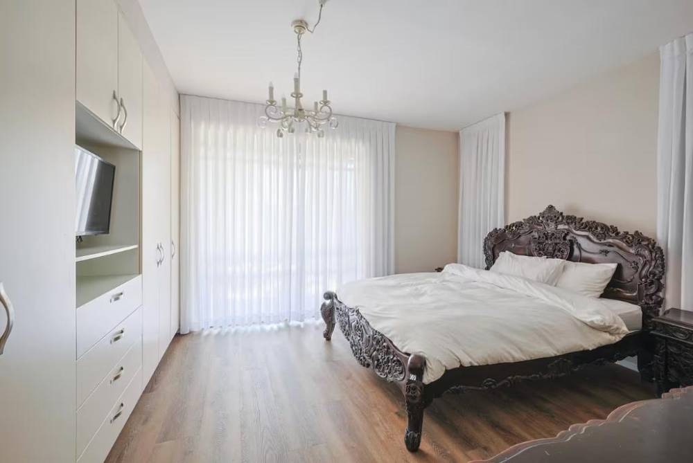 229617 חדרי השינה והרחצה, אחוזת בלו ביי נתניה - Blue Bay Mansion, וילה  בנתניה וילות - Vila 4 U