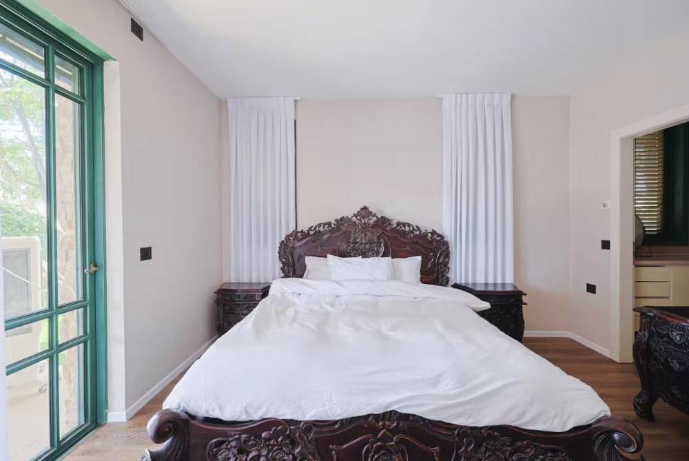 229619 חדרי השינה והרחצה, אחוזת בלו ביי נתניה - Blue Bay Mansion, וילה  בנתניה וילות - Vila 4 U