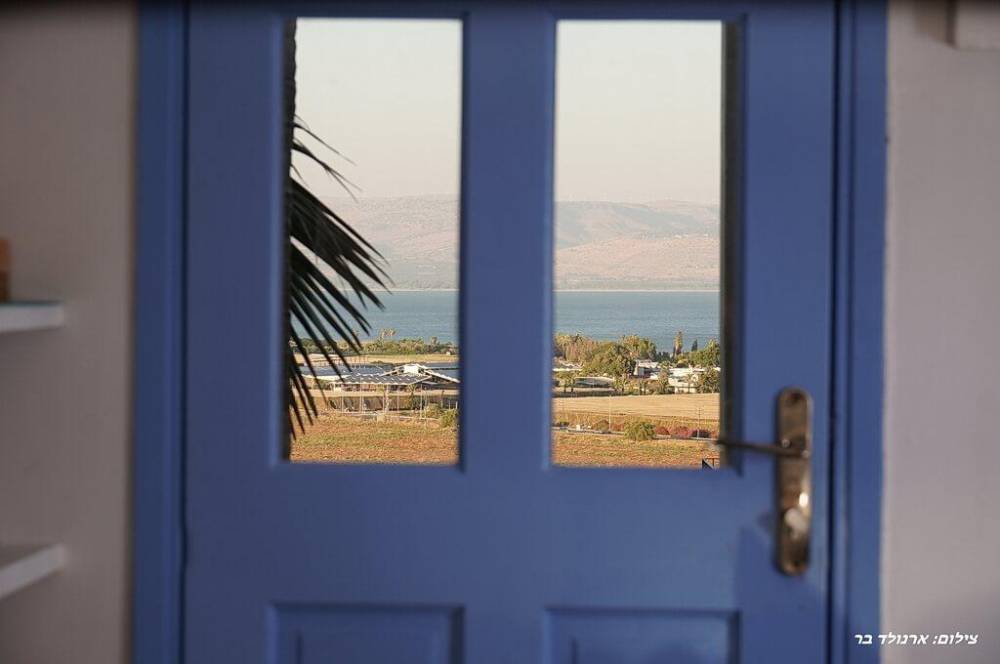 233594 החצר והבריכה, וילה כנרת שלי, וילה  במגדל וילות - Vila 4 U