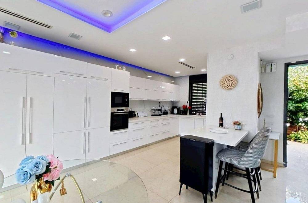 234468 גלרית פנים, צ'יל וילה - Chill Villa, וילה  באשקלון וילות - Vila 4 U