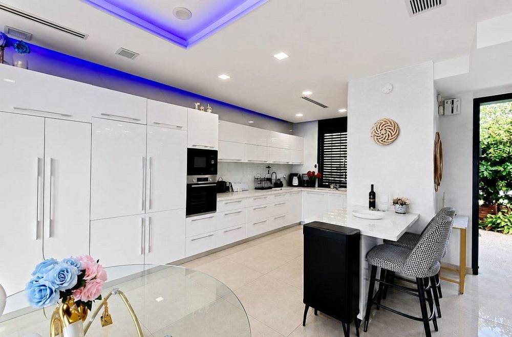 234608 גלרית פנים, צ'יל וילה - Chill Villa, וילה  באשקלון וילות - Vila 4 U