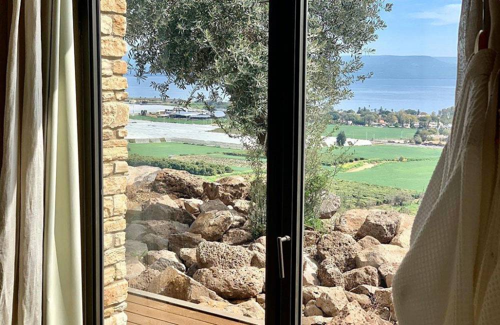 235071 גלרית פנים, פאר היצירה - וילת יוקרה, וילה  במגדל וילות - Vila 4 U