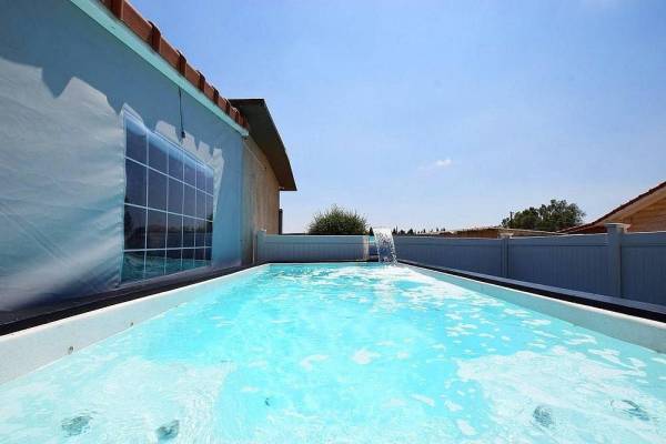 וילה יהלום בלבן בוטיק