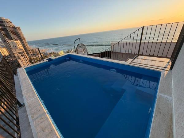 סי וויו פנטהאוז וספא נתניה - Sea view penthouse & spa Netanya