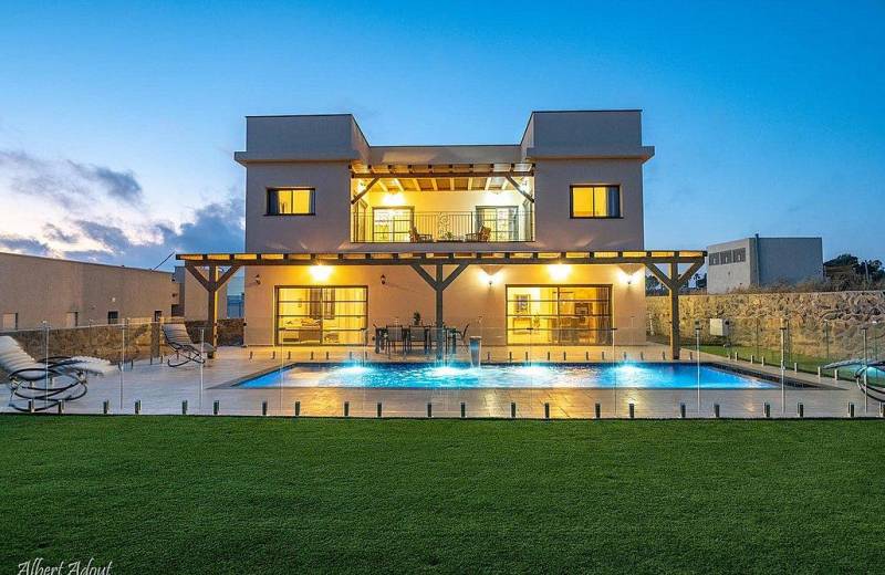 חדש באתר - אחוזת אדמה דלתון